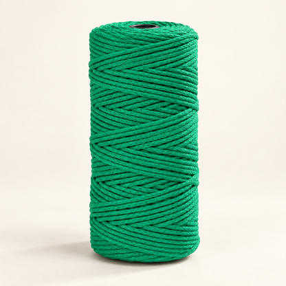 Emerald Green 150 m round 2 mm craft cord spool variant
