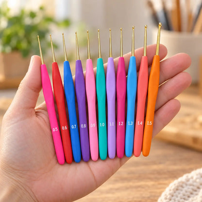 Complete 0.5 to 1.5 mm 11-piece lace hook set shown at hand scale